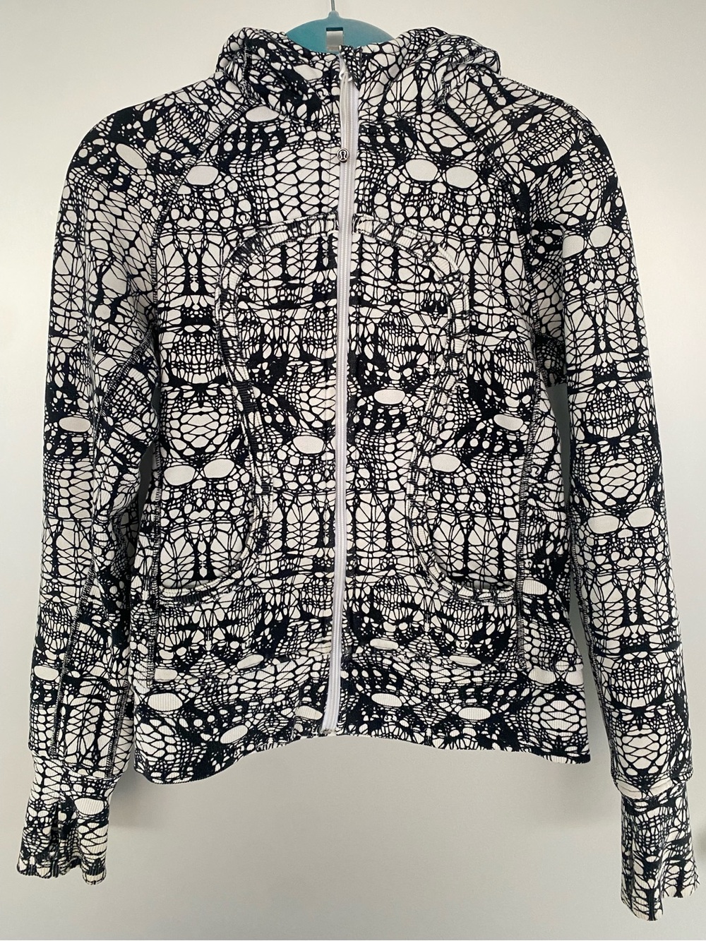 Lululemon Scuba Hoodie White Black Glacier Lace Sz 6